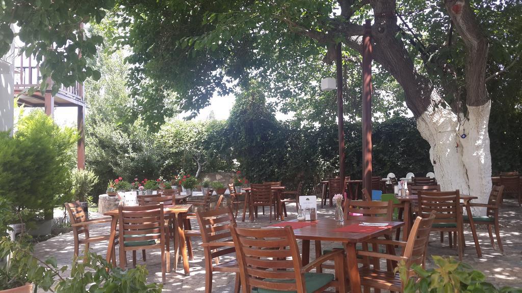 Meis Hotel Битез Экстерьер фото